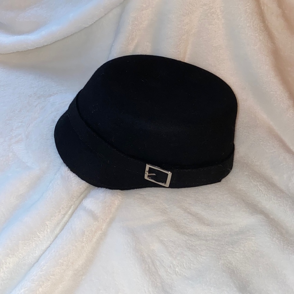 Holt Renfrew Hat